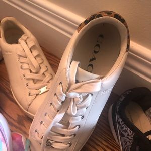 Woman’s coach sneakers size 7.5